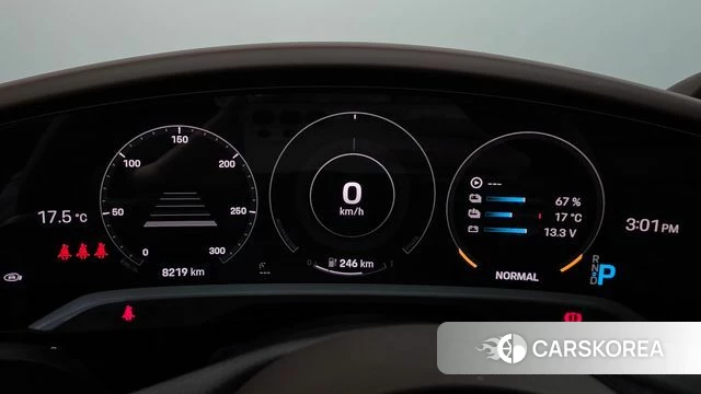 Porsche Taycan id 4249384 из Кореи 18