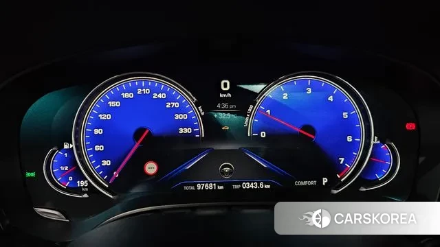 BMW 5 Series (G30) id 3176683 из Кореи 18