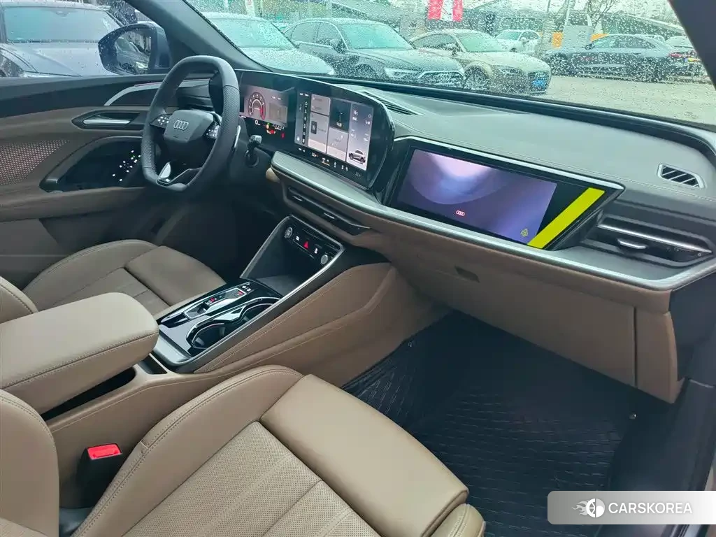 Audi Q5L id 4680842 из Китая 8