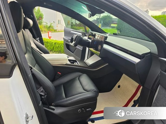 Tesla Model X id 4629226 из Кореи 18