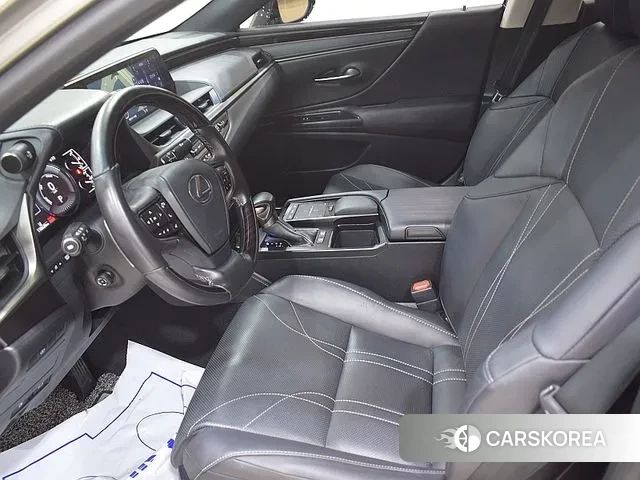 Lexus ES300h 7th generation id 3028001 из Кореи 18