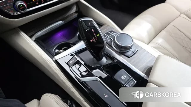 BMW 5 Series (G30) id 3672119 из Кореи 18