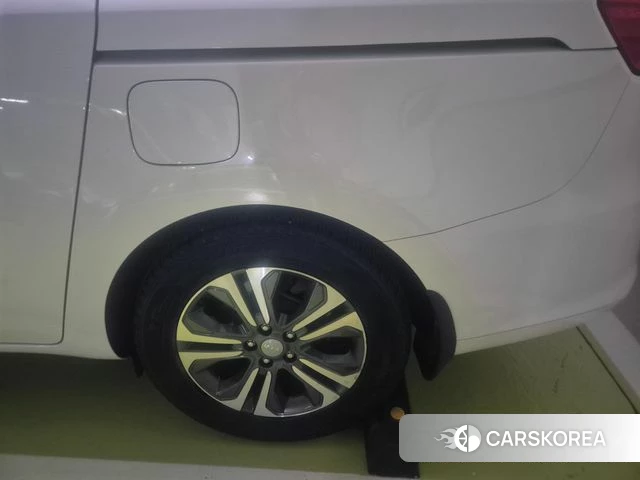Kia The New Carnival id 4304702 из Кореи 8