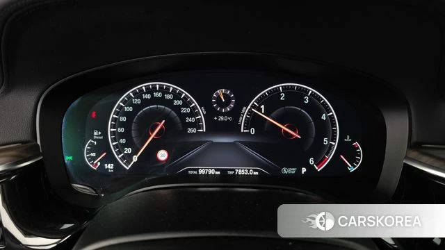 BMW 5 Series (G30) id 4536205 из Кореи 31