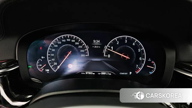 BMW 5 Series (G30) id 4794733 из Кореи 32