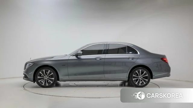 Mercedes-Benz E-Class W213 id 4712823 из Кореи 18
