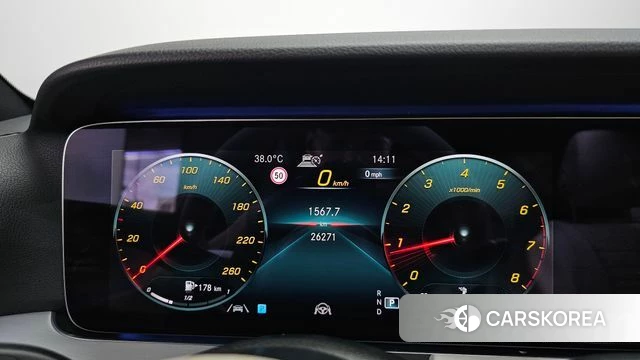 Mercedes-Benz E-Class W213 id 4573437 из Кореи 18