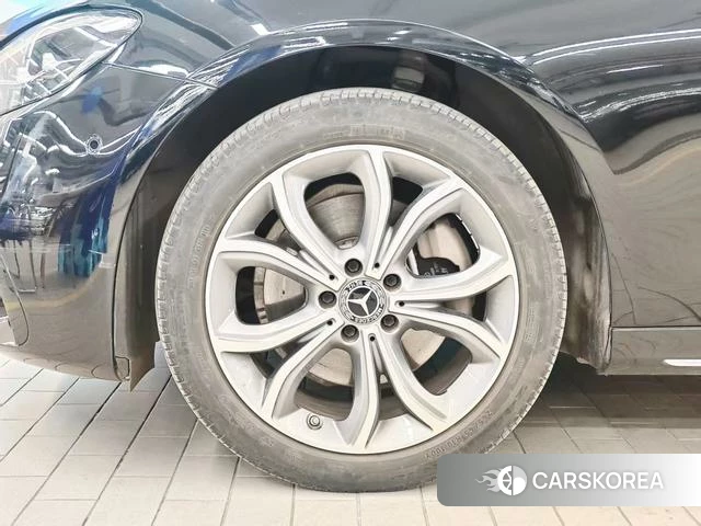 Mercedes-Benz E-class id 4272447 из Китая 11