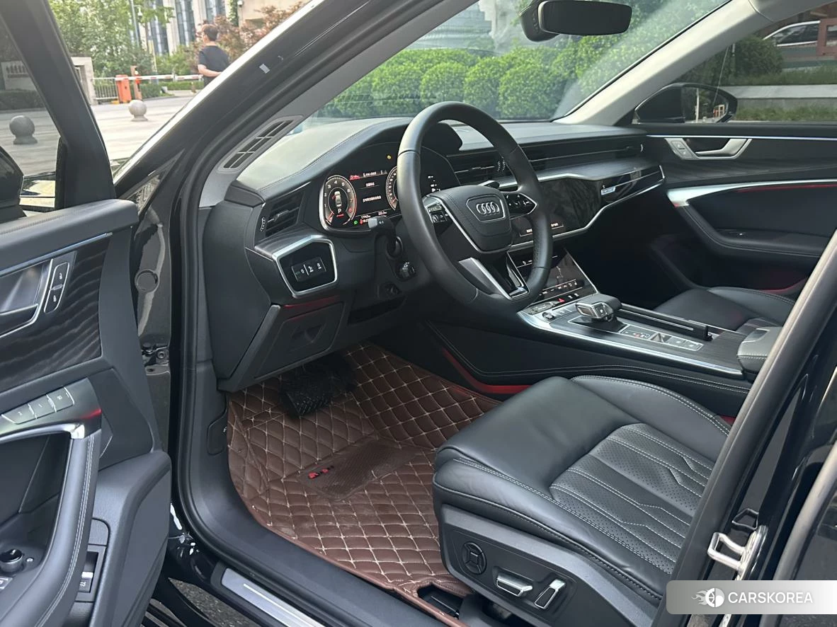 Audi A6L id 4420036 из Китая 13