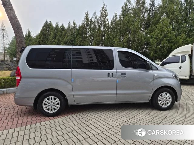 Hyundai The New Grand Starex id 3889379 из Кореи 18