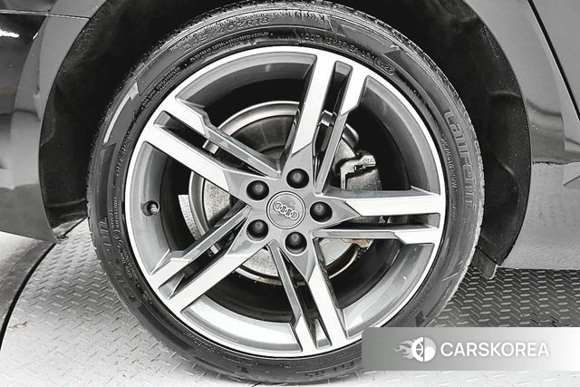 Audi A4 (B9) id 3942455 из Кореи 18