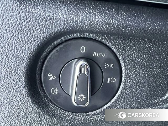 Volkswagen Passat id 4300760 из Китая 22