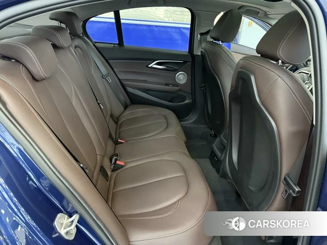 BMW 1 series id 4275898 из Китая 22