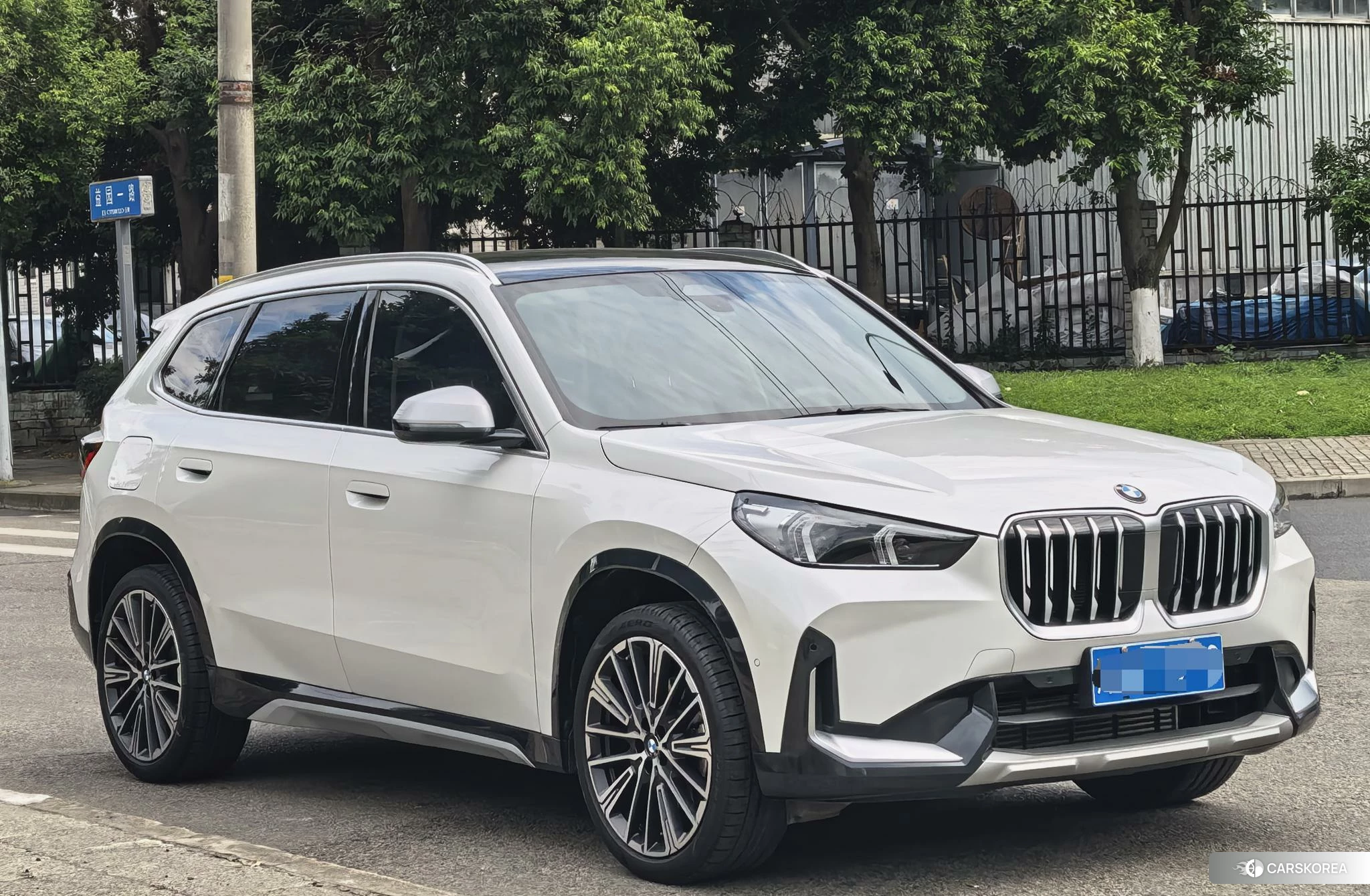 BMW X1 id 4504931 из Китая 14