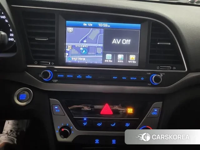 Hyundai Avante AD id 3029503 из Кореи 18