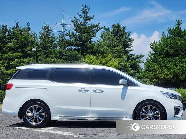 Kia The New Carnival id 2997470 из Кореи 18