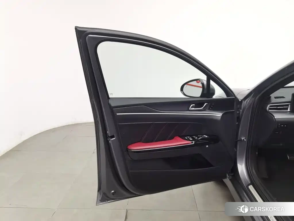 Kia K5 id 4578278 из Китая 22