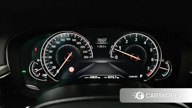 BMW 5 Series (G30) id 4525792 из Кореи 31