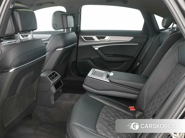 Audi A6L id 4260948 из Китая 14