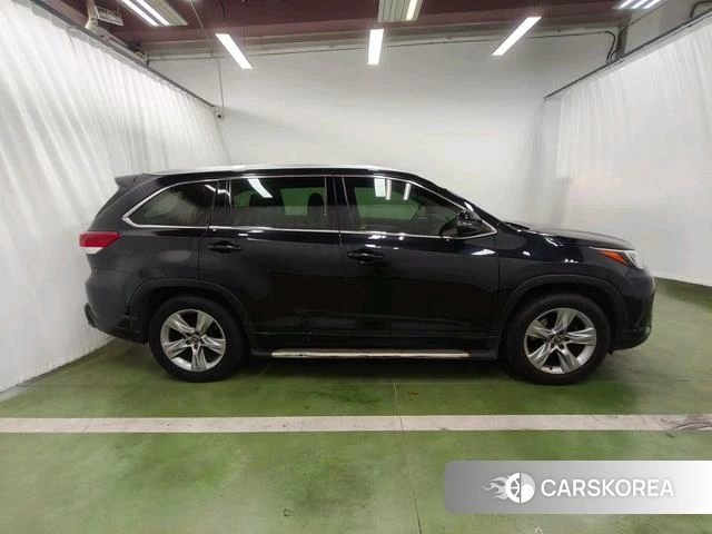 Toyota Highlander id 4211359 из Китая 18