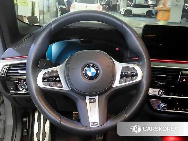 BMW 5 Series (G30) id 4469625 из Кореи 18