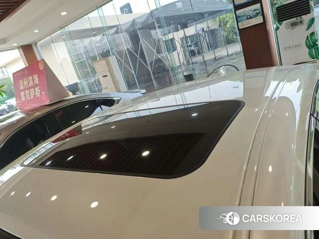 Lexus ES id 4314270 из Китая 11