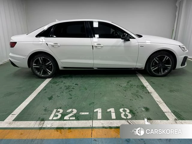 Audi A4L id 4208353 из Китая 18