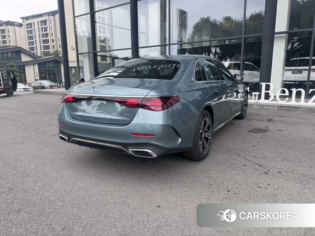 Mercedes-Benz E-class id 4359468 из Китая 8