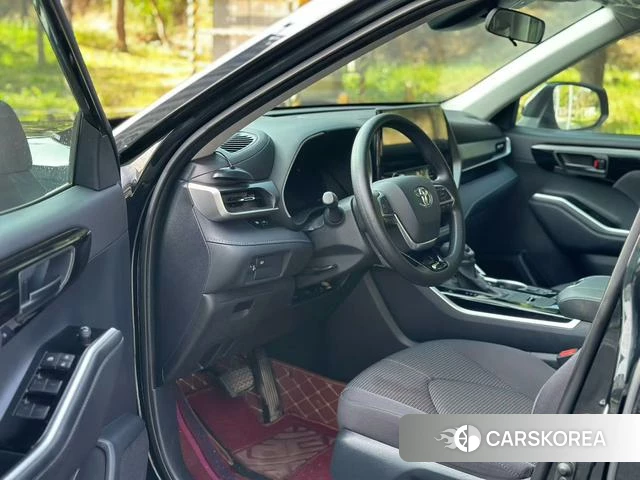 Toyota Highlander id 4262556 из Китая 8