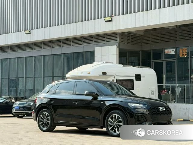 Audi Q5L id 4306945 из Китая 8