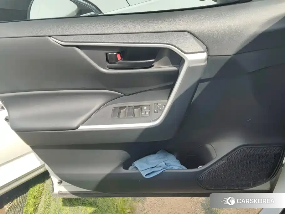 Toyota RAV4 id 4622604 из Китая 14