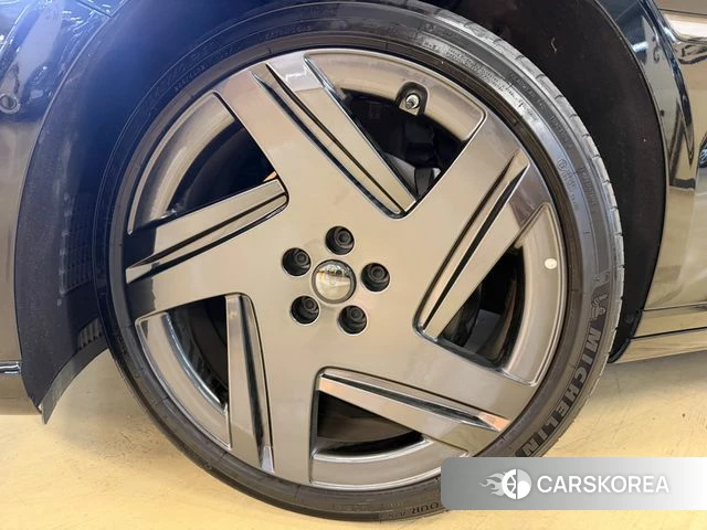Genesis G90 (RS4) id 4730026 из Кореи 17