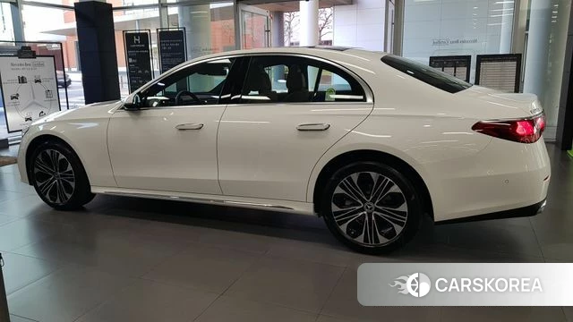 Mercedes-Benz E-Class W214 id 4853411 из Кореи 18