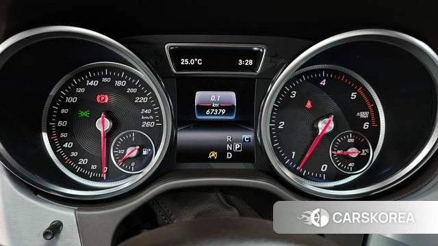 Mercedes-Benz GLE - Class W166 id 4384801 из Кореи 31