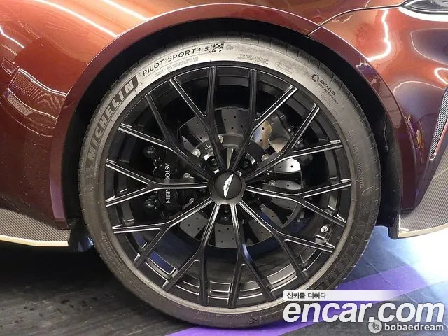 Aston Martin Vantage 2nd Generation id 2624931 из Кореи 18