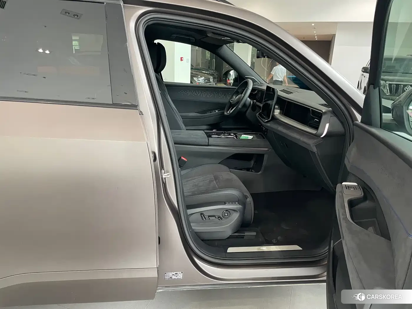 Volkswagen Touareg id 4622450 из Китая 10