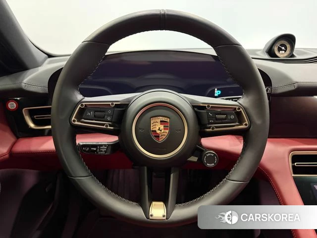 Porsche Taycan id 3914674 из Кореи 17