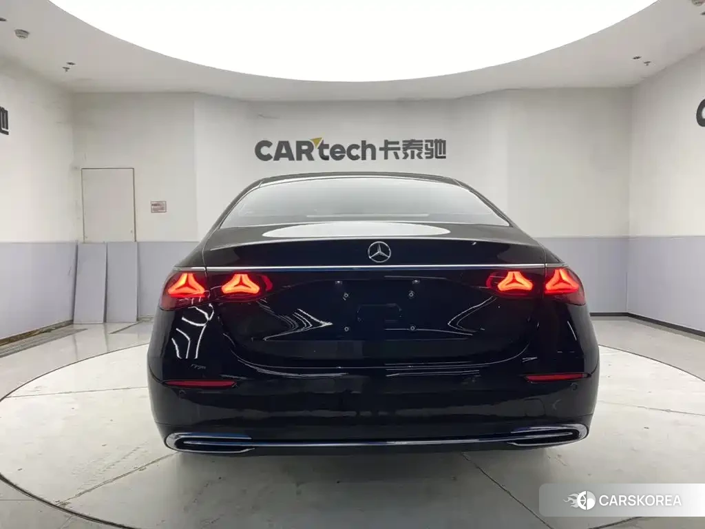 Mercedes-Benz E-Class id 4576674 из Китая 28