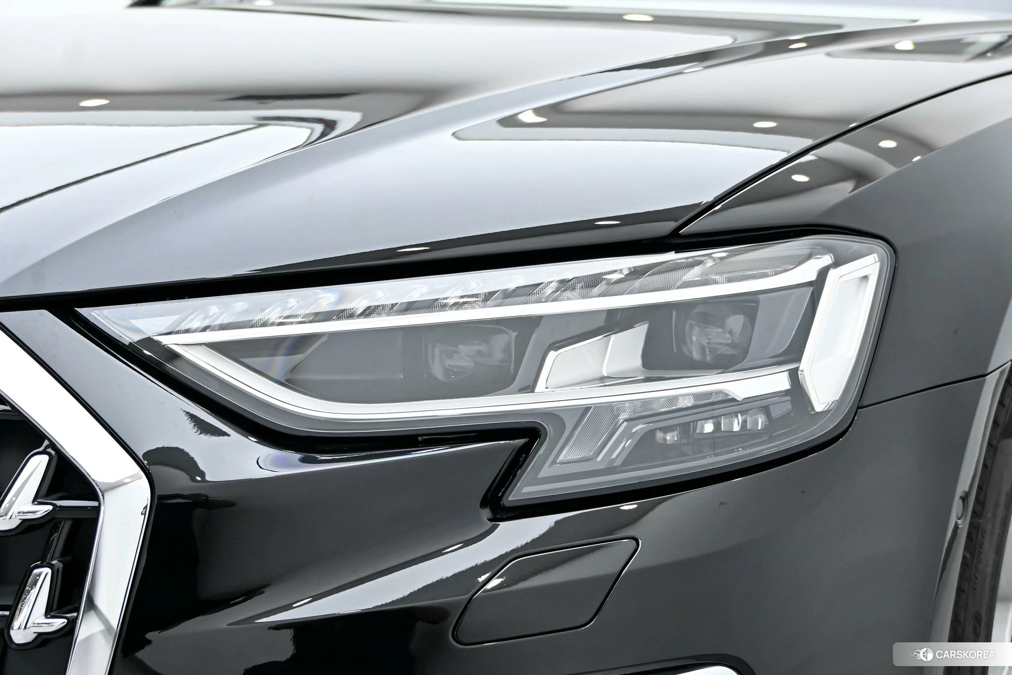 Audi A8 id 4420764 из Китая 18