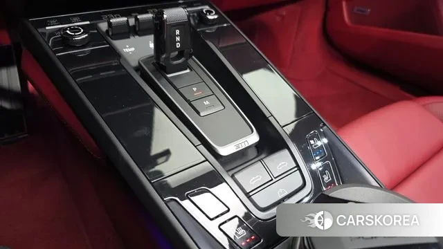 Porsche 911(992) id 3503468 из Кореи 18