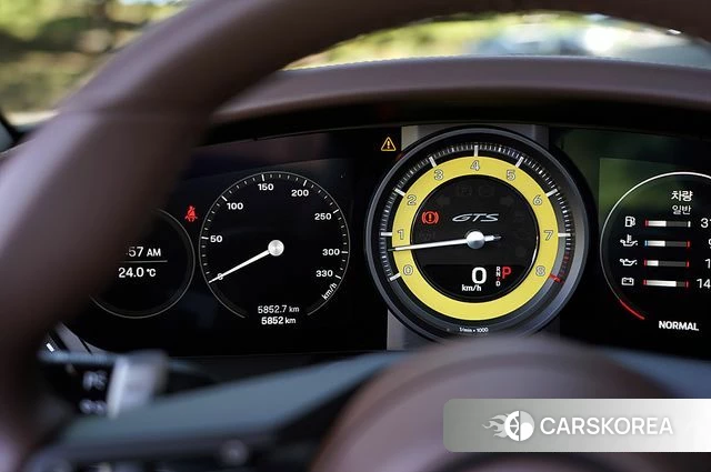 Porsche 911(992) id 4871263 из Кореи 13