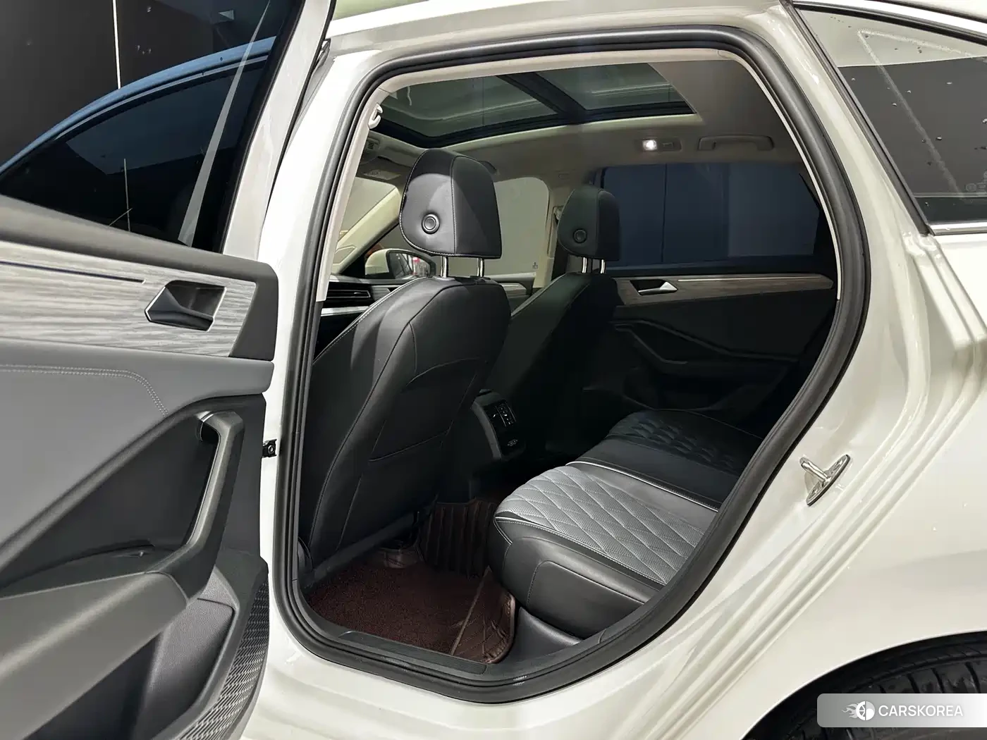 Volkswagen Sagitar id 4601161 из Китая 16