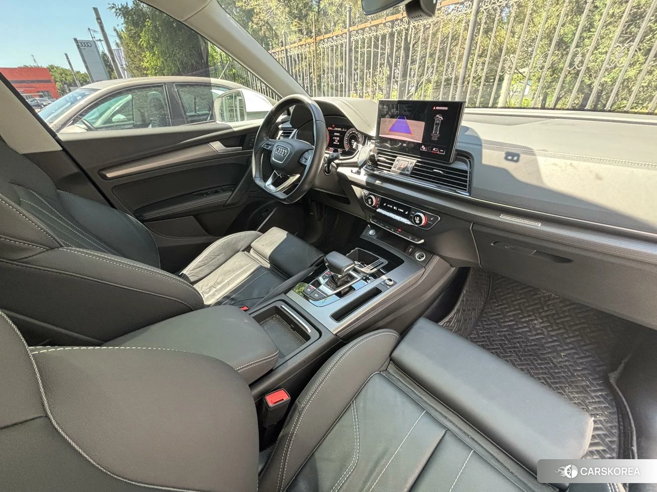 Audi Q5L id 4504867 из Китая 8