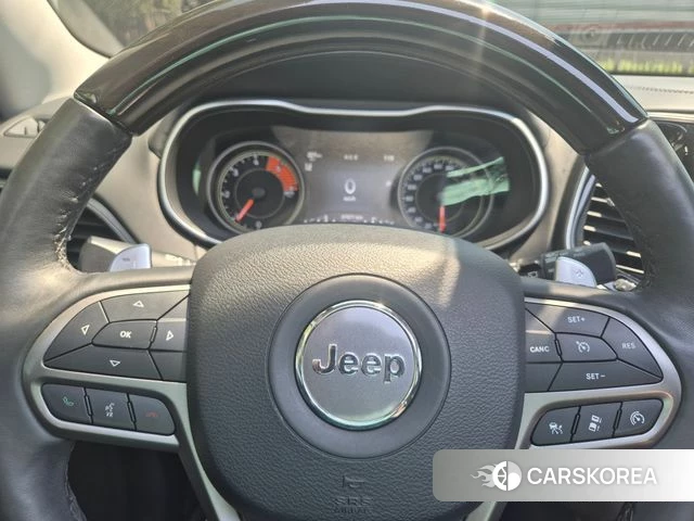 Jeep Cherokee (KL) id 4298814 из Кореи 18
