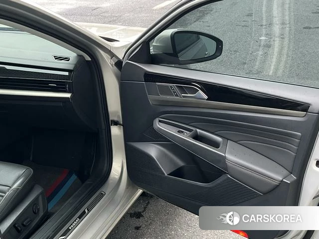 Volkswagen Passat id 4212694 из Китая 15