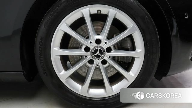 Mercedes-Benz A-Class W177 id 4338816 из Кореи 18