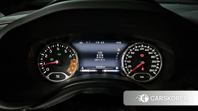 Jeep Renegade id 4317843 из Кореи 18