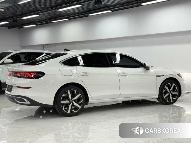 Volkswagen Lingdu id 4334892 из Китая 21