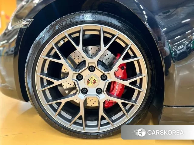 Porsche 911(992) id 2961215 из Кореи 18