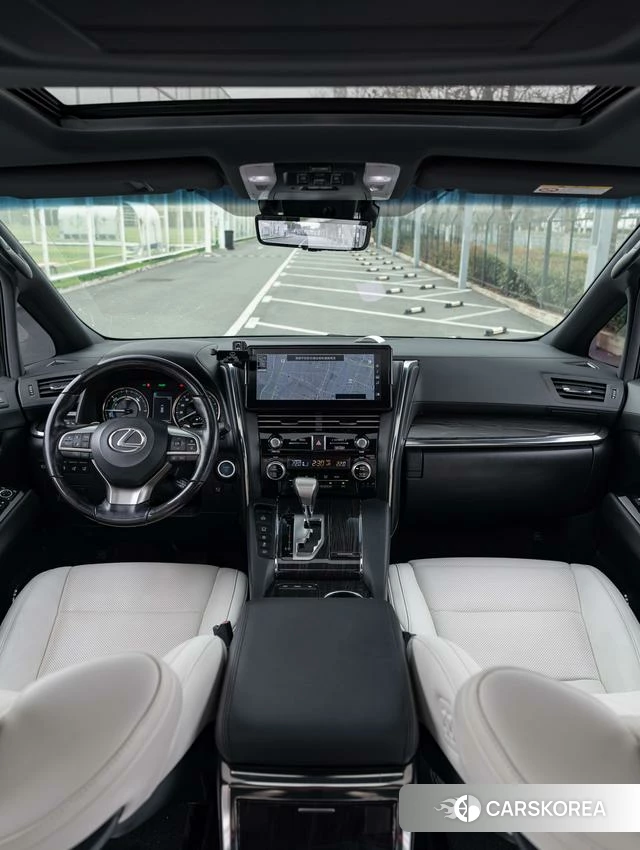 Lexus LM id 4278801 из Китая 24